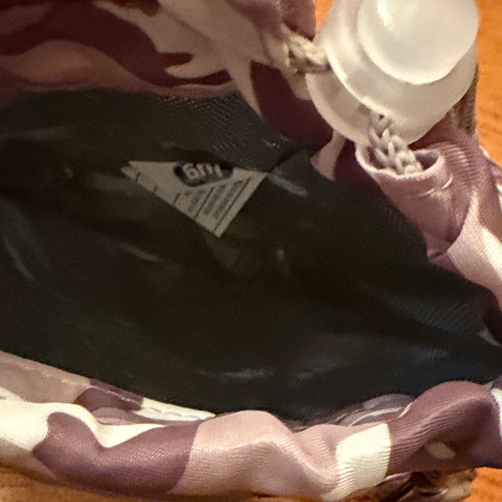 Lug by Huggie SE water bottle holder with 3 zipper pouches - Camo Crossbody Bag - Picture 7 of 11